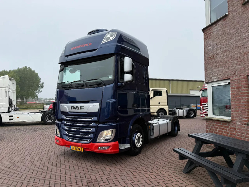 DAF XF 460 XF460 4X2 SSC / Mega Low deck / Leder Sitze / ACC / Standklima / Original 619 TKM / Holland Truck - יחידת טרקטור: תמונה 2 DAF XF 460 XF460 4X2 SSC / Mega Low deck / Leder Sitze / ACC / Standklima / Original 619 TKM / Holland Truck - יחידת טרקטור: תמונה 2