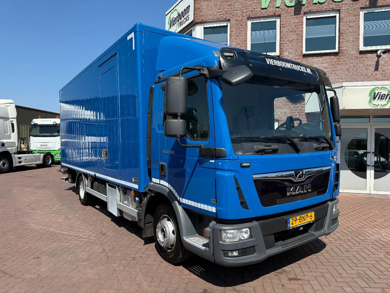 MAN TGL TGL 12.190 BL Koffer mit Ladebordwand Top Zustand !!!!!!!! - משאית תיבה: תמונה 1 MAN TGL TGL 12.190 BL Koffer mit Ladebordwand Top Zustand !!!!!!!! - משאית תיבה: תמונה 1
