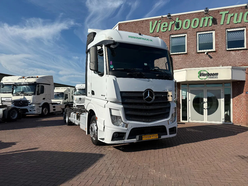 Mercedes-Benz Actros Actros 2542LL 6X2 BDF / ACC / AHK/ TUV 8-2026 / NL TRUCK - מוביל מכולות/ משאית החלפת גוף: תמונה 1 Mercedes-Benz Actros Actros 2542LL 6X2 BDF / ACC / AHK/ TUV 8-2026 / NL TRUCK - מוביל מכולות/ משאית החלפת גוף: תמונה 1