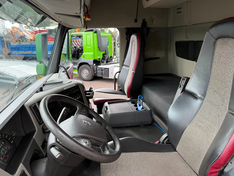 Volvo FM FM370 4X2 Globetrotter / Welgro compressor / Dynimac steering / Holland Truck - יחידת טרקטור: תמונה 5 Volvo FM FM370 4X2 Globetrotter / Welgro compressor / Dynimac steering / Holland Truck - יחידת טרקטור: תמונה 5
