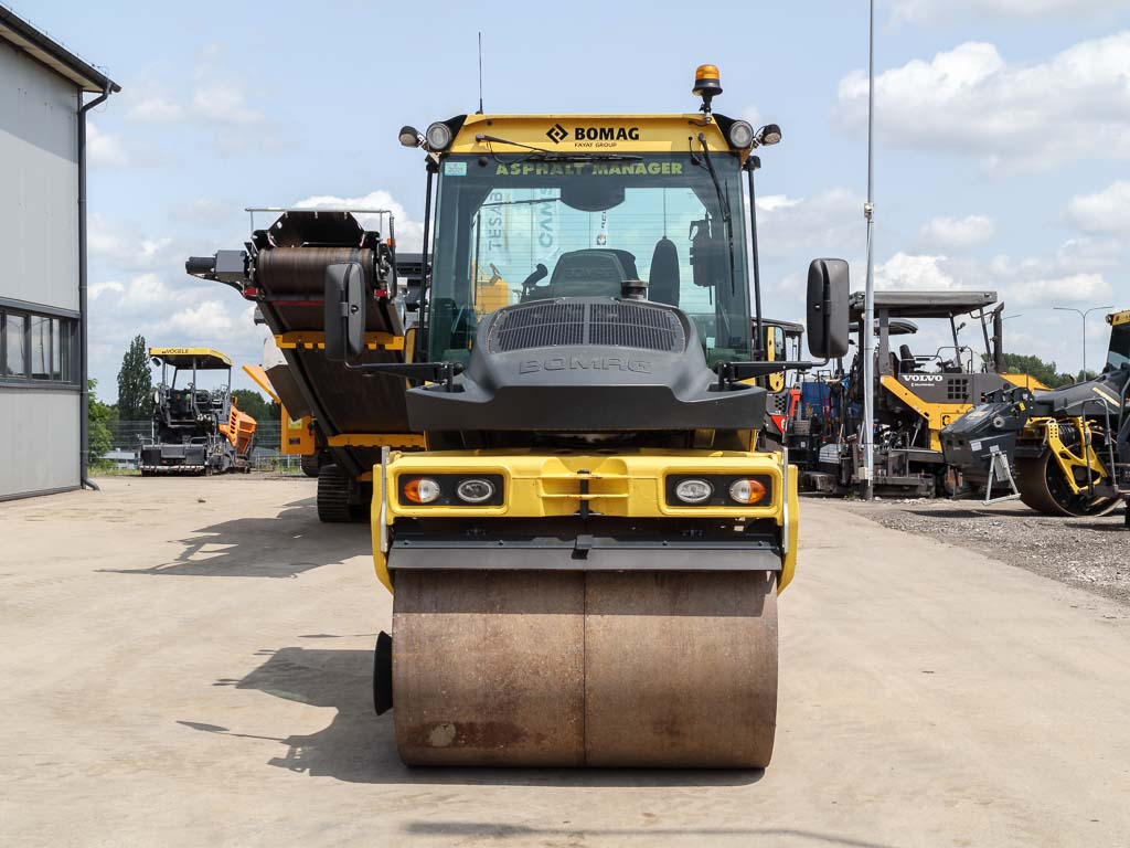 BOMAG BW 154 AP-4v AM - רולר כביש: תמונה 3 BOMAG BW 154 AP-4v AM - רולר כביש: תמונה 3