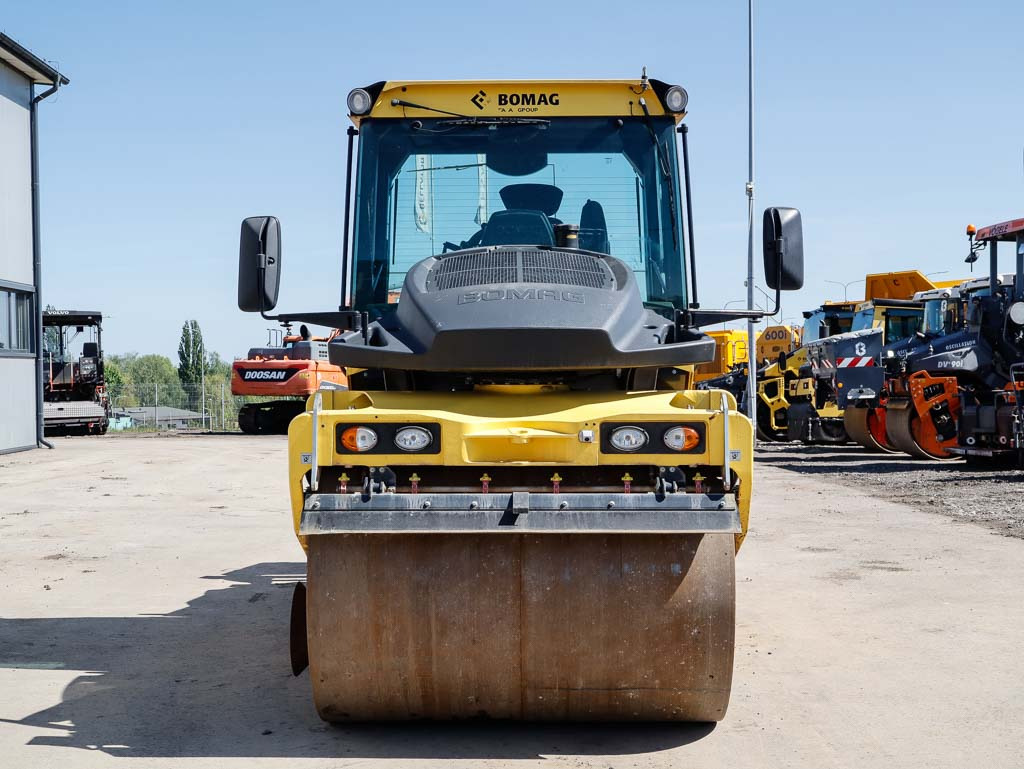 BOMAG BW 174 AP-4v - רולר כביש: תמונה 3 BOMAG BW 174 AP-4v - רולר כביש: תמונה 3