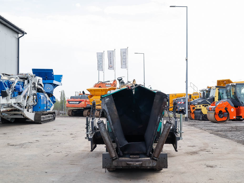 VÖGELE SUPER 800-3i - מרצף אספלט: תמונה 3 VÖGELE SUPER 800-3i - מרצף אספלט: תמונה 3