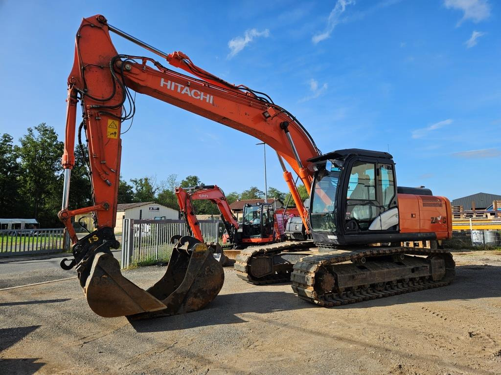 HITACHI ZX 210 LC - מחפר סורק: תמונה 2 HITACHI ZX 210 LC - מחפר סורק: תמונה 2