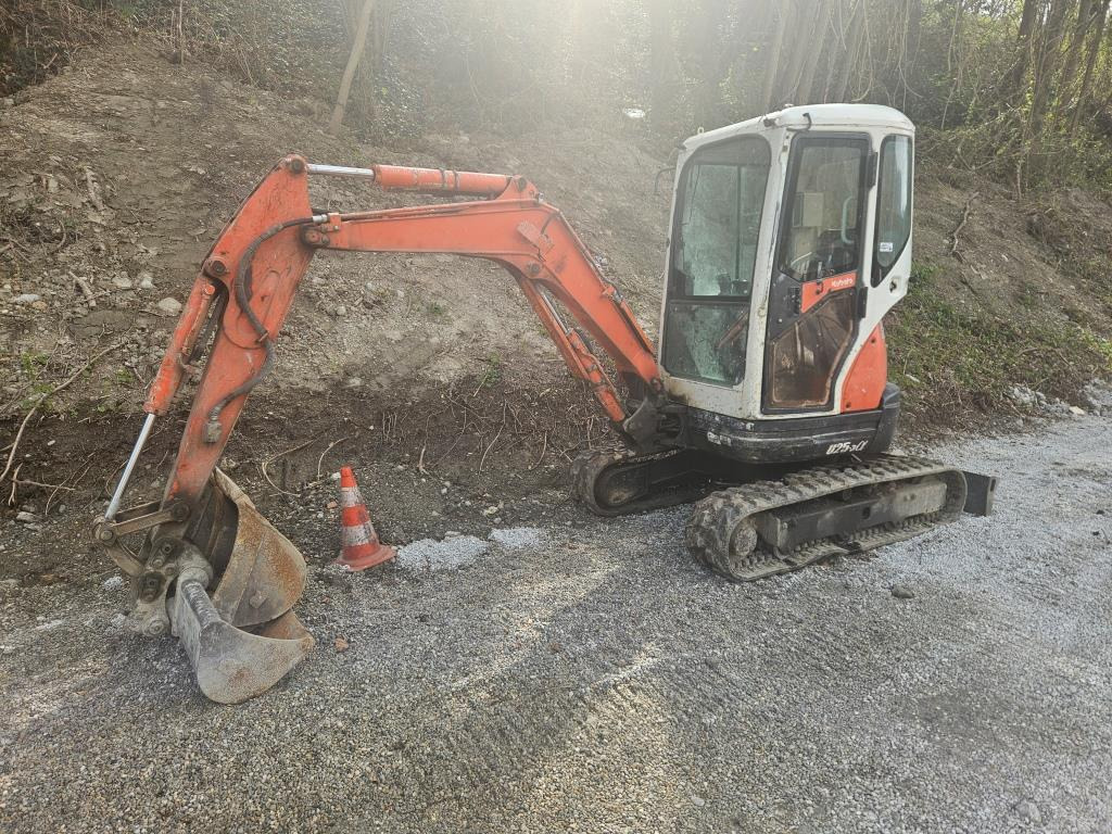 KUBOTA U 25 - מיני מחפר: תמונה 2 KUBOTA U 25 - מיני מחפר: תמונה 2