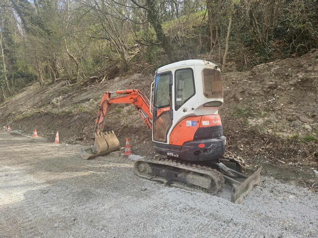 KUBOTA U 25 - מיני מחפר: תמונה 3 KUBOTA U 25 - מיני מחפר: תמונה 3
