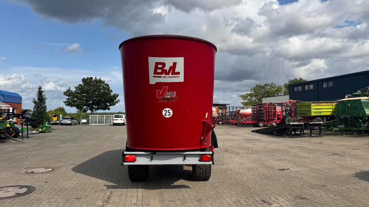 BVL V-Mix 17-2S # top Zustand # - עגלת מערבל מספוא: תמונה 2 BVL V-Mix 17-2S # top Zustand # - עגלת מערבל מספוא: תמונה 2