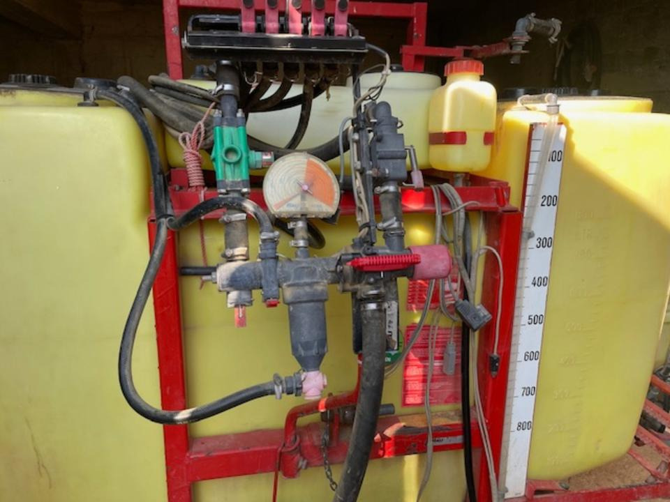 Feldspritze 800 ltr. Rau D2 - מרסס מותקן על טרקטור: תמונה 3 Feldspritze 800 ltr. Rau D2 - מרסס מותקן על טרקטור: תמונה 3