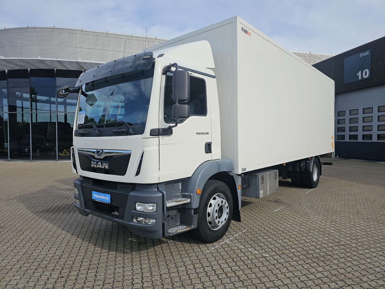 MAN TGM 18.290 - משאית תיבה: תמונה 1 MAN TGM 18.290 - משאית תיבה: תמונה 1