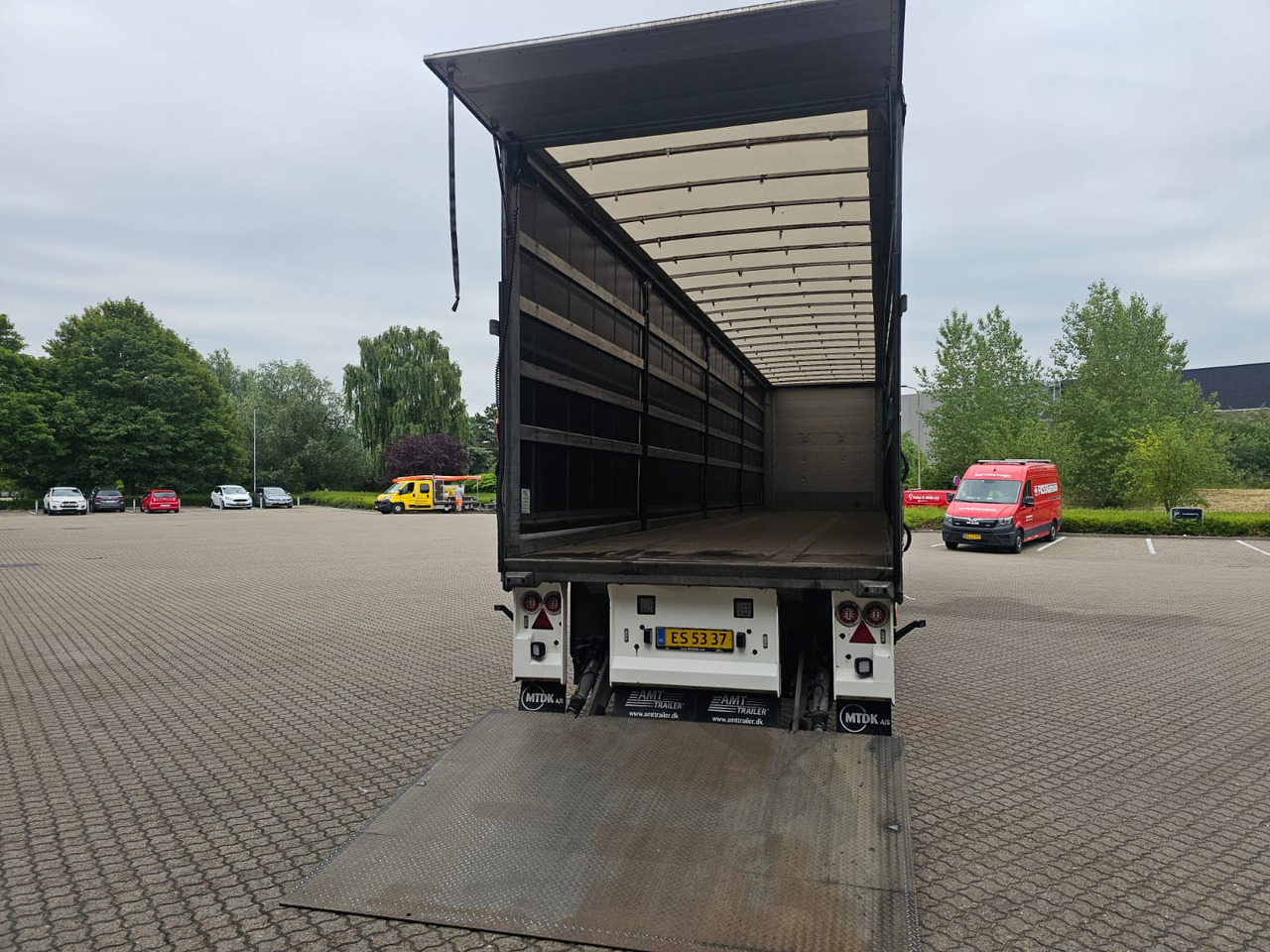 MTD 13,6 med lift - סמיטריילר עם וילונות צד: תמונה 4 MTD 13,6 med lift - סמיטריילר עם וילונות צד: תמונה 4