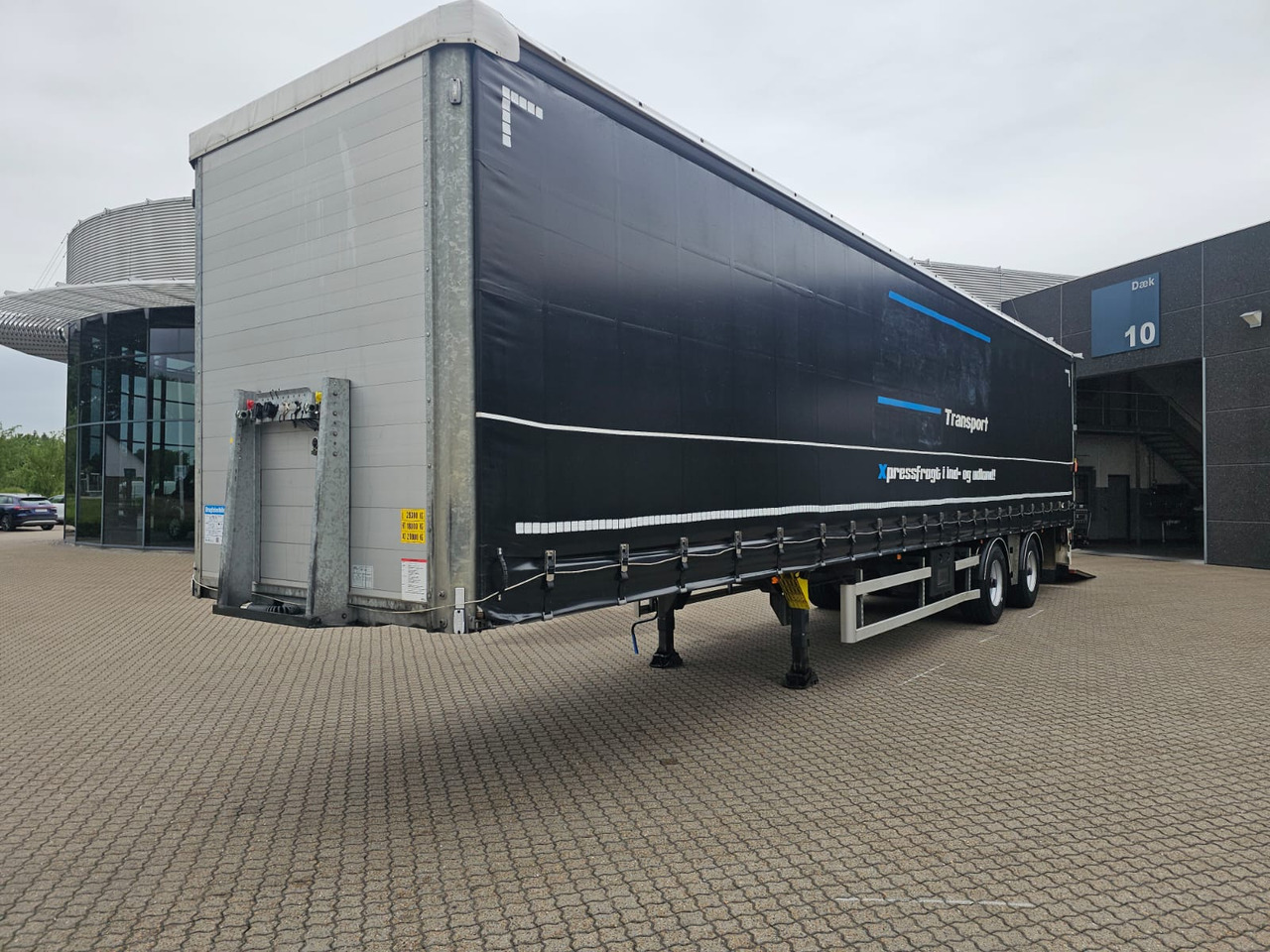 MTD 13,6 med lift - סמיטריילר עם וילונות צד: תמונה 1 MTD 13,6 med lift - סמיטריילר עם וילונות צד: תמונה 1