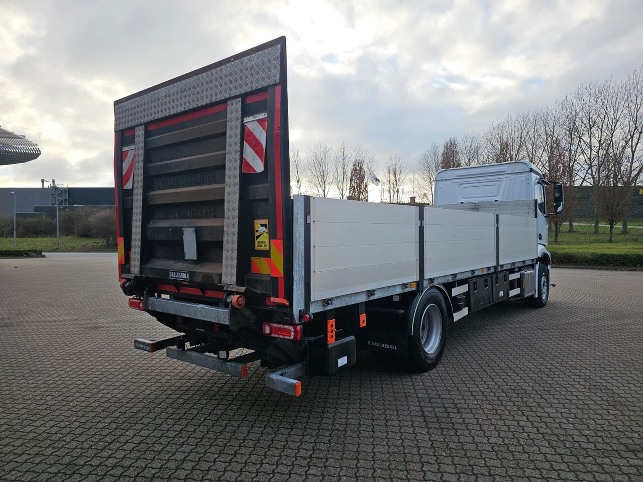 Mercedes Actros 1845 - משאית צד נופל/ שטוחה: תמונה 3 Mercedes Actros 1845 - משאית צד נופל/ שטוחה: תמונה 3