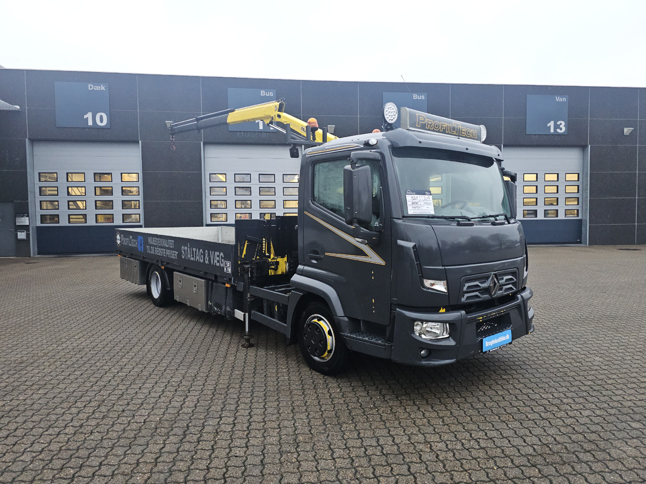 Renault D-Serie - משאית צד נופל/ שטוחה, משאית מנוף: תמונה 4 Renault D-Serie - משאית צד נופל/ שטוחה, משאית מנוף: תמונה 4
