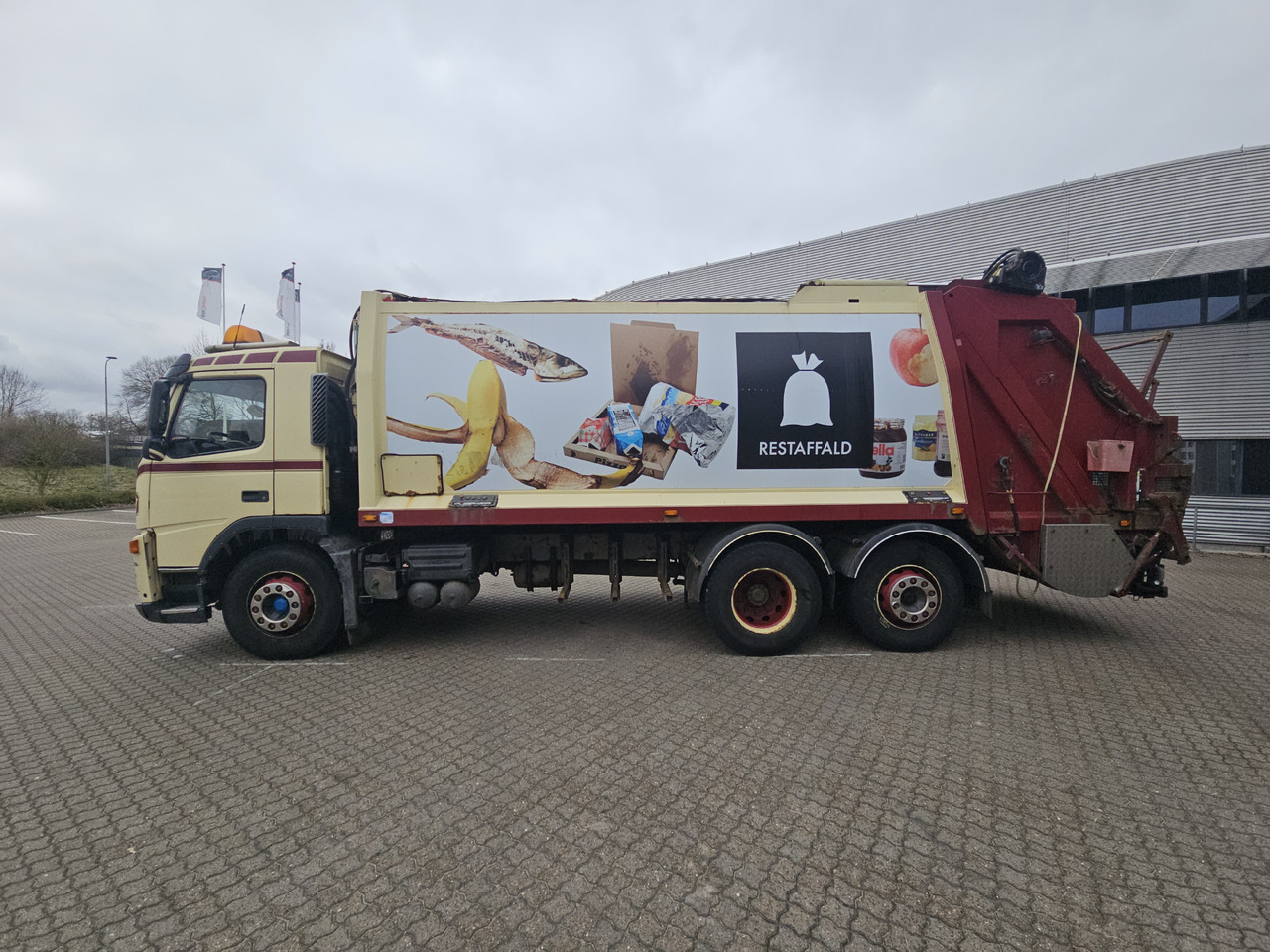 Volvo FM9 6x2 - משאית אשפה: תמונה 3 Volvo FM9 6x2 - משאית אשפה: תמונה 3