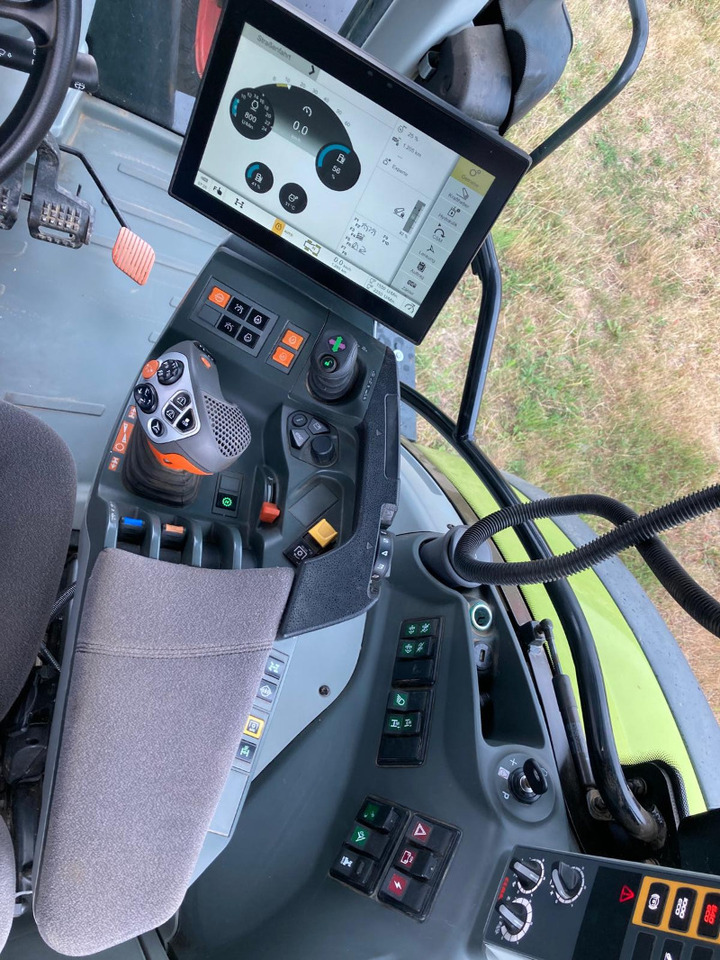 CLAAS Arion 630 CMATIC - טרקטור חקלאי: תמונה 4 CLAAS Arion 630 CMATIC - טרקטור חקלאי: תמונה 4