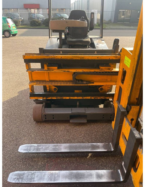 Jungheinrich EFX 413 - מלגזה חשמלית: תמונה 2 Jungheinrich EFX 413 - מלגזה חשמלית: תמונה 2