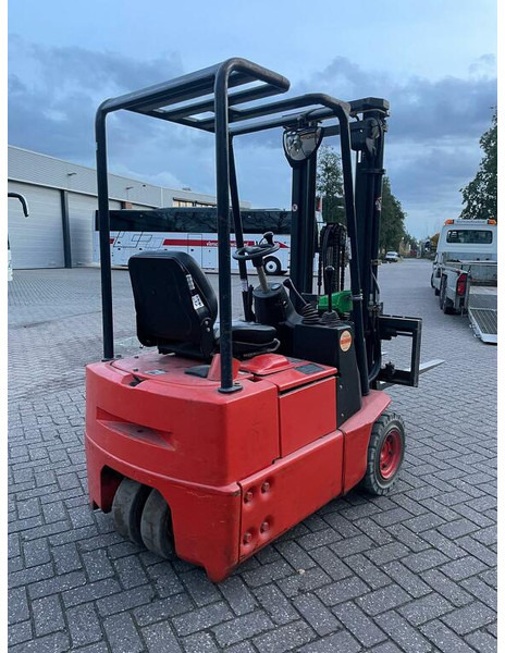 Linde E12 - מלגזה חשמלית: תמונה 4 Linde E12 - מלגזה חשמלית: תמונה 4