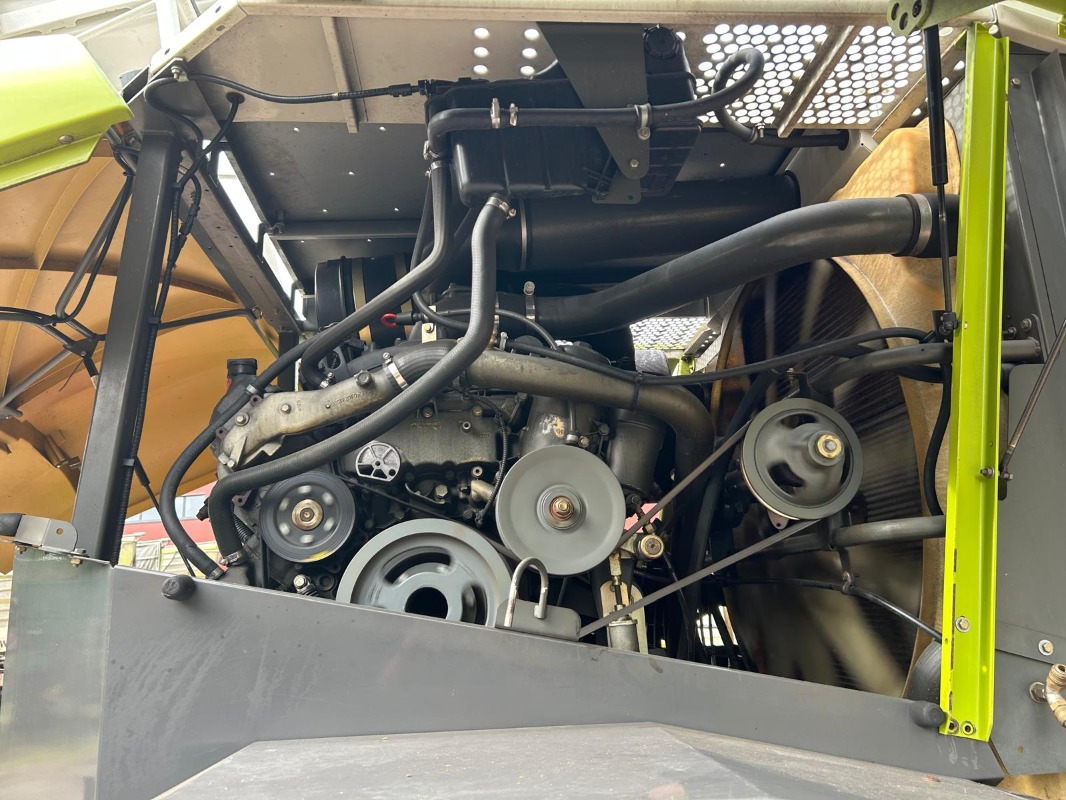 מקצרה CLAAS Jaguar 890: תמונה 15