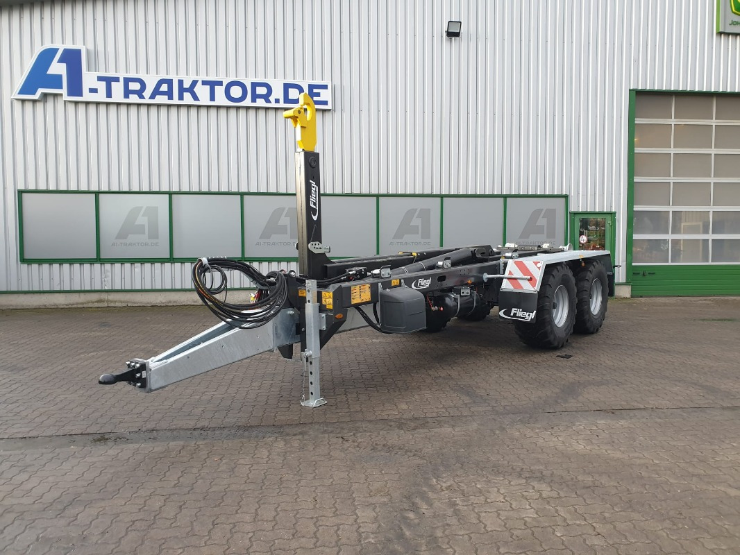 Fliegl HKL 22 - כלי/ ציוד: תמונה 1 Fliegl HKL 22 - כלי/ ציוד: תמונה 1