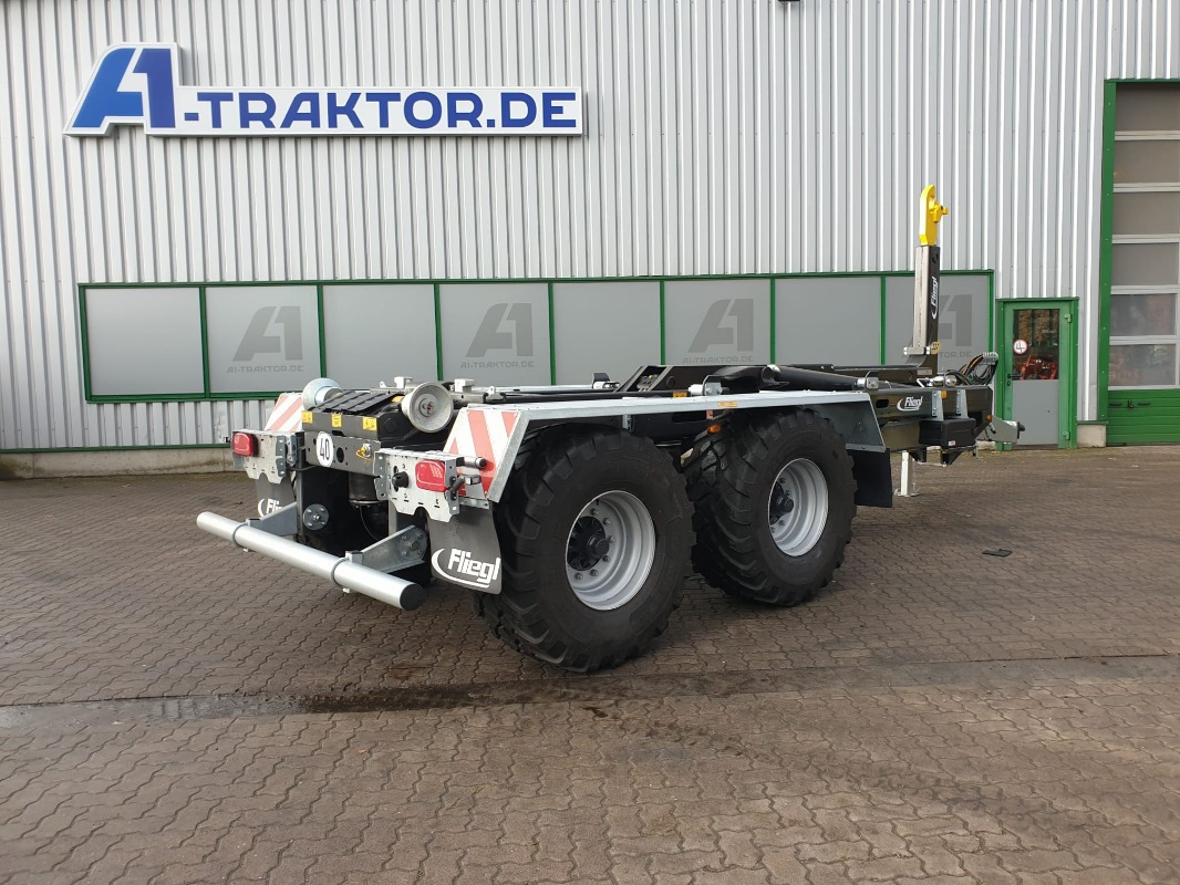 Fliegl HKL 22 - כלי/ ציוד: תמונה 2 Fliegl HKL 22 - כלי/ ציוד: תמונה 2