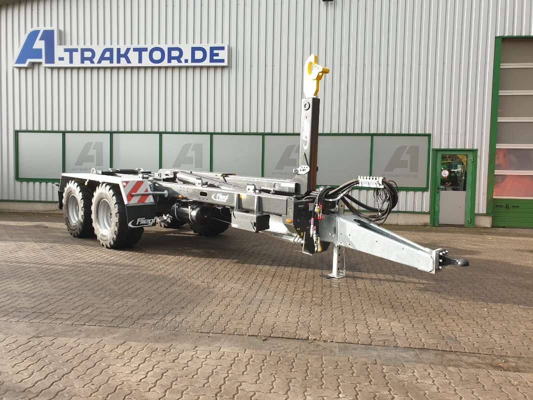 Fliegl HKL 22 - כלי/ ציוד: תמונה 3 Fliegl HKL 22 - כלי/ ציוד: תמונה 3