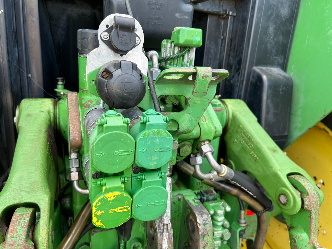 John Deere 6110 - טרקטור חקלאי: תמונה 5 John Deere 6110 - טרקטור חקלאי: תמונה 5