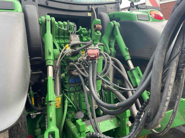 John Deere 6R 250 - טרקטור חקלאי: תמונה 3 John Deere 6R 250 - טרקטור חקלאי: תמונה 3