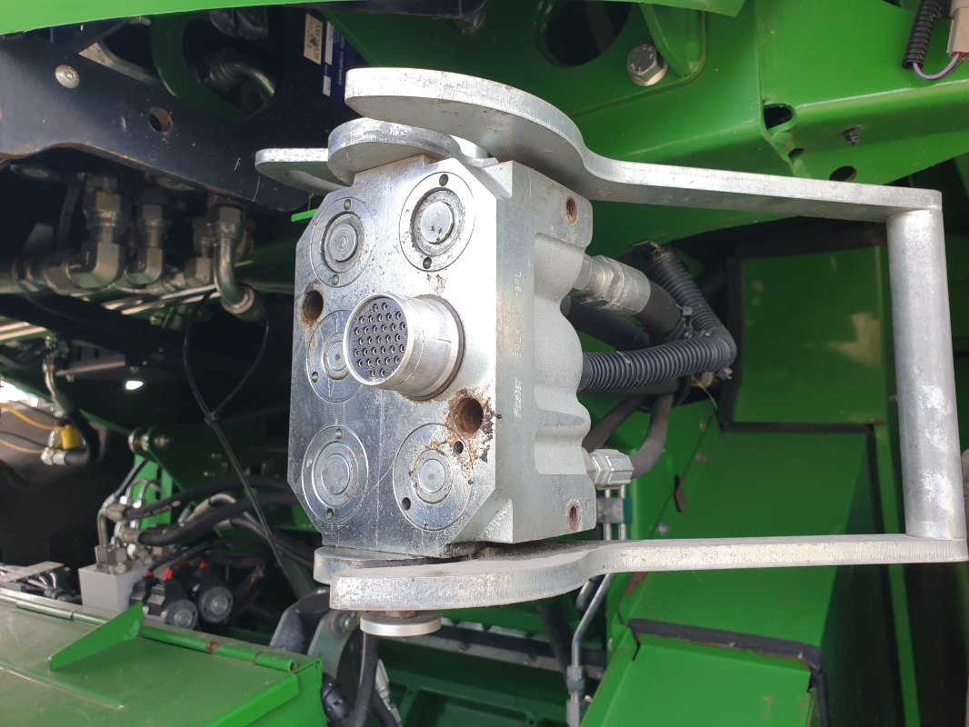 John Deere 8500 - מקצרה: תמונה 5 John Deere 8500 - מקצרה: תמונה 5