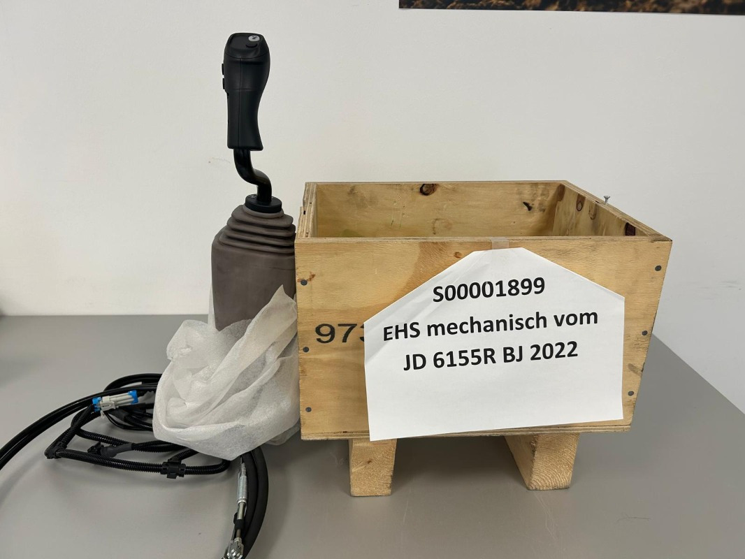 John Deere Einhebelsteuergerät mechanisch vom 6155R - חלקי הידרוליקה עבור מכונה חקלאית: תמונה 1 John Deere Einhebelsteuergerät mechanisch vom 6155R - חלקי הידרוליקה עבור מכונה חקלאית: תמונה 1