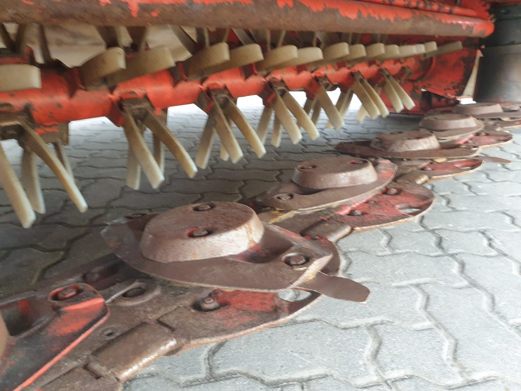 Kuhn FC 283 G-II FF LIFTCONTROL - מכסחה: תמונה 4 Kuhn FC 283 G-II FF LIFTCONTROL - מכסחה: תמונה 4