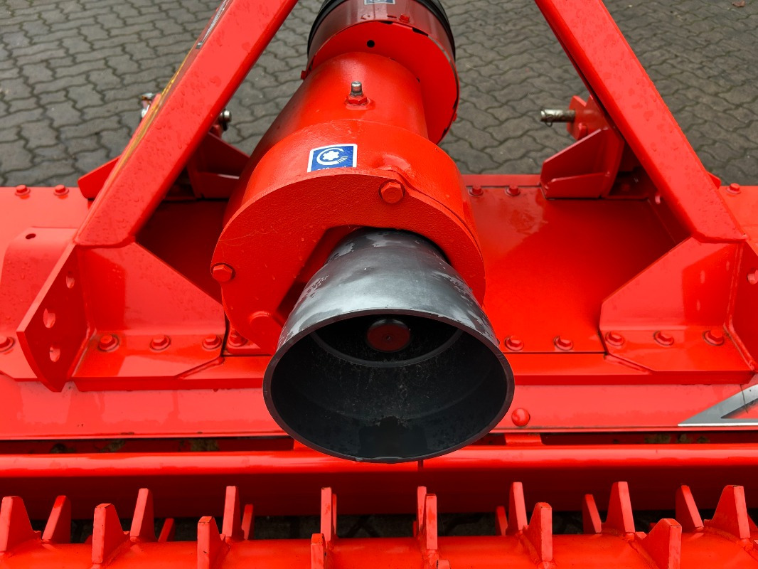 Kuhn HRB 302 D - משדדה: תמונה 2 Kuhn HRB 302 D - משדדה: תמונה 2