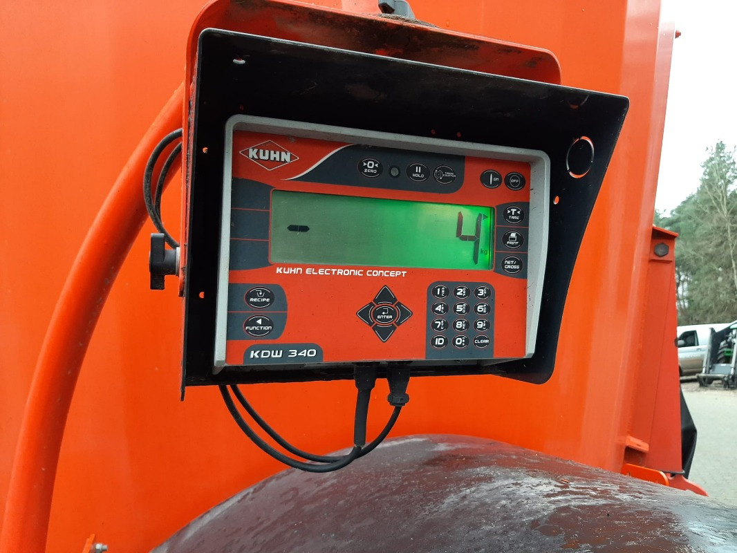 Kuhn PROFILE 1670 SELECT - עגלת מערבל מספוא: תמונה 5 Kuhn PROFILE 1670 SELECT - עגלת מערבל מספוא: תמונה 5