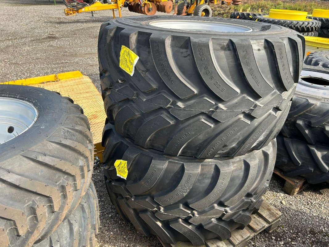 Trelleborg 600/50R22.5 - 2 Stück - גלגלים וצמיגים עבור מכונה חקלאית: תמונה 1 Trelleborg 600/50R22.5 - 2 Stück - גלגלים וצמיגים עבור מכונה חקלאית: תמונה 1
