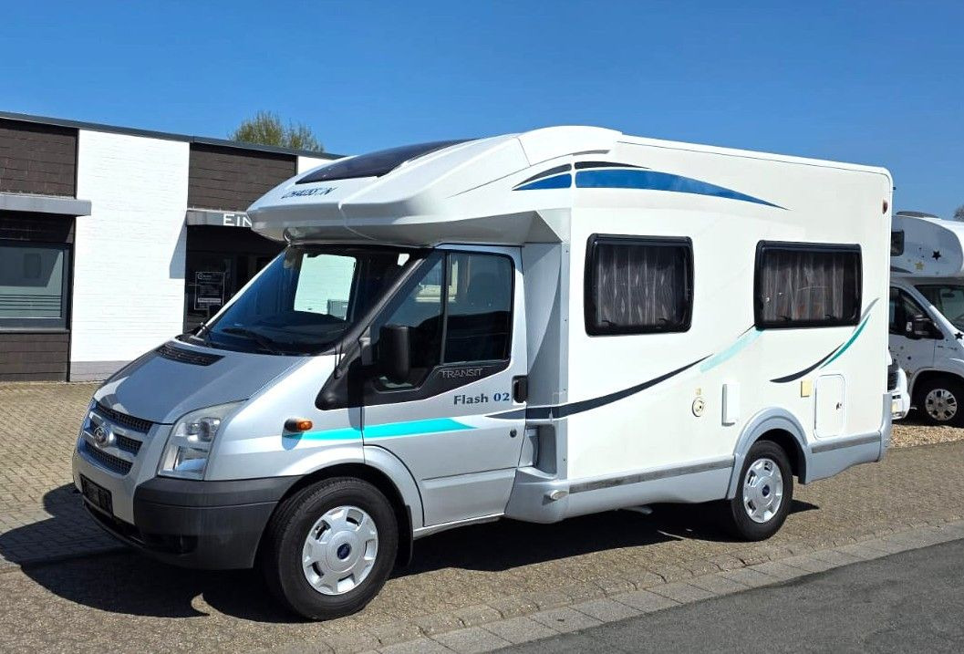 רכב ממונע חצי-משולב Chausson Flash 02 - Festbett - Klima  - Tempomat - AHK: תמונה 1