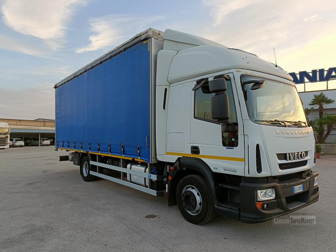 IVECO EUROCARGO 120E25 - משאית וילונות צד: תמונה 3 IVECO EUROCARGO 120E25 - משאית וילונות צד: תמונה 3