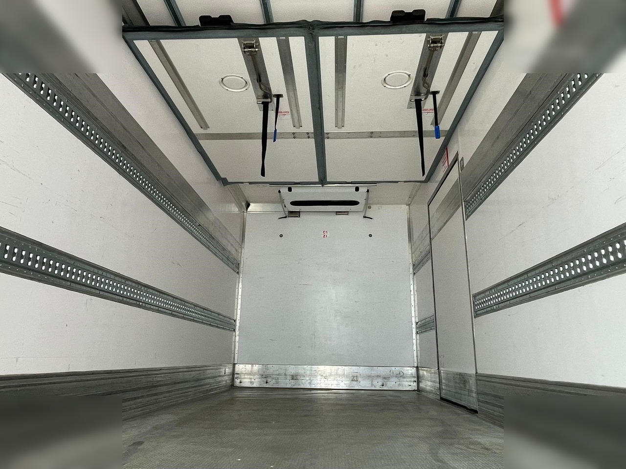 SCANIA P280 - משאית קירור: תמונה 5 SCANIA P280 - משאית קירור: תמונה 5