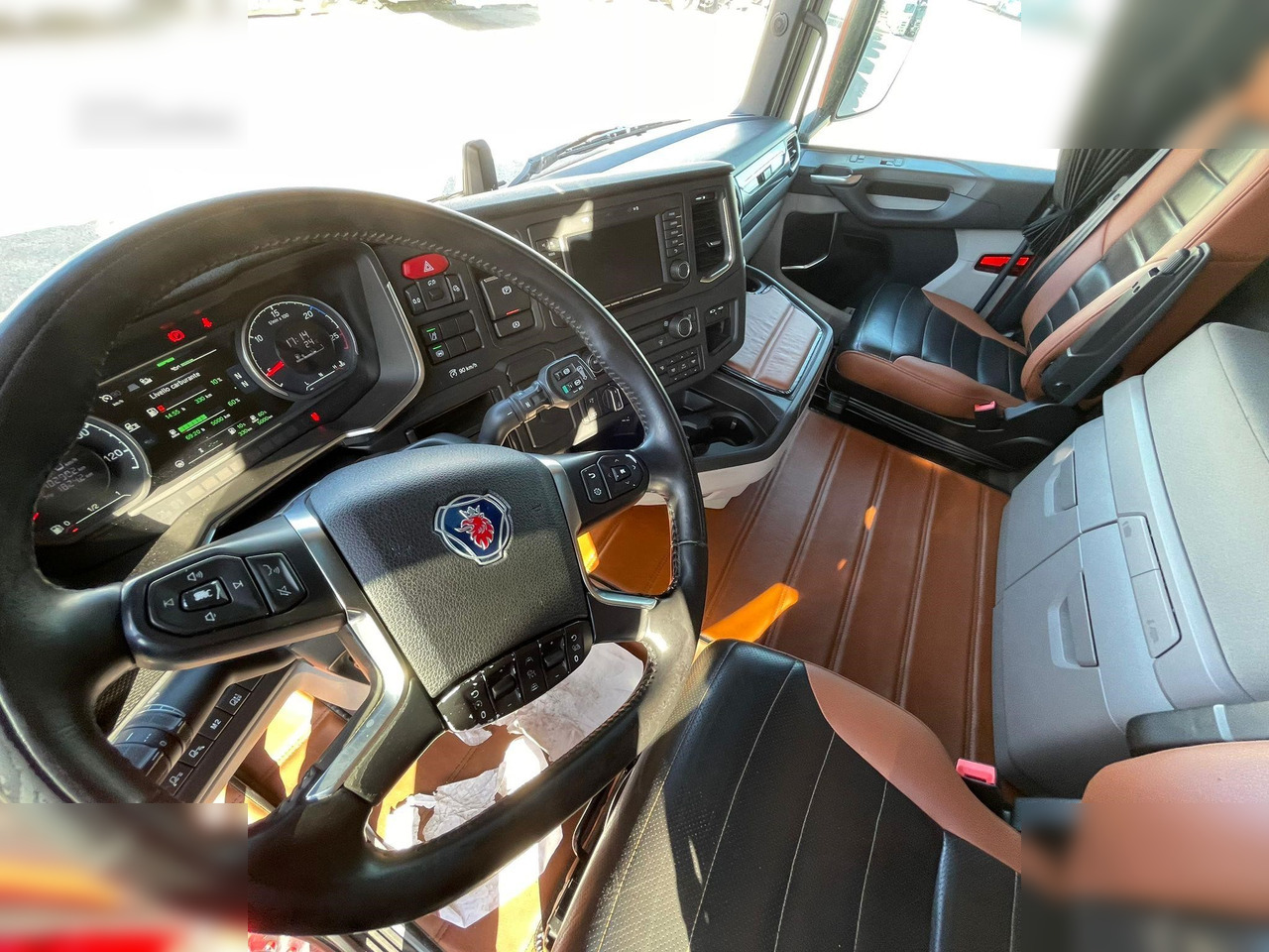 SCANIA R450 - מוביל מכולות/ משאית החלפת גוף: תמונה 5 SCANIA R450 - מוביל מכולות/ משאית החלפת גוף: תמונה 5