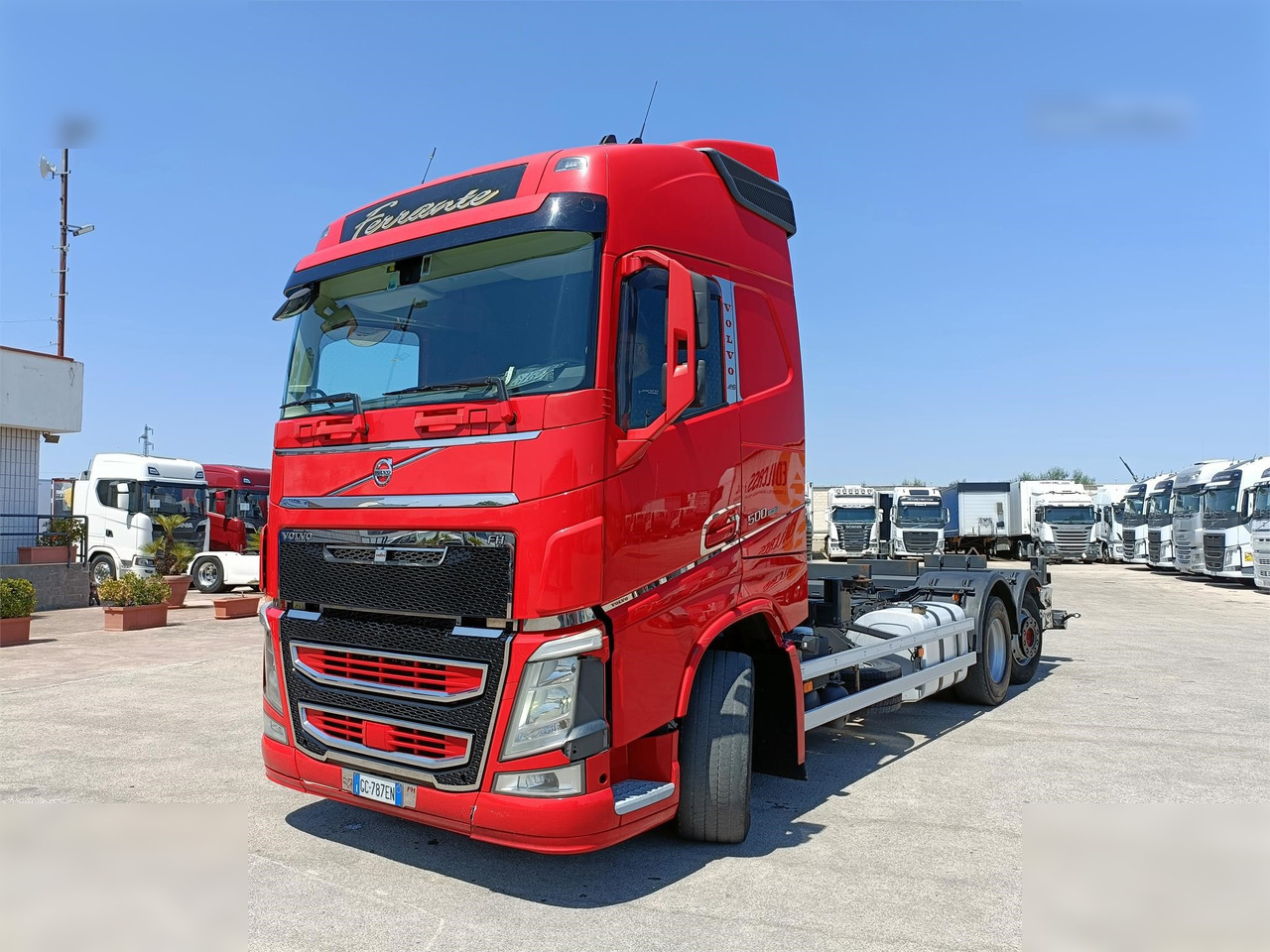 VOLVO FH500 - מוביל מכולות/ משאית החלפת גוף: תמונה 2 VOLVO FH500 - מוביל מכולות/ משאית החלפת גוף: תמונה 2