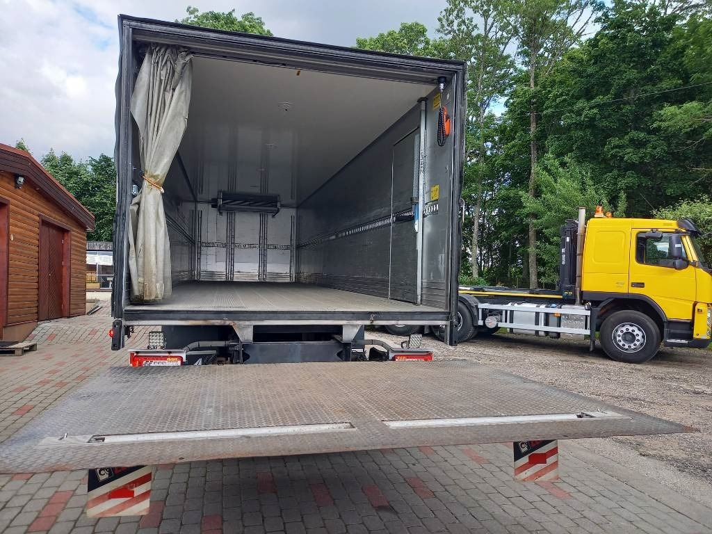 משאית קירור Volvo FM 330, 6x2, CARRIER SUPRA 950 U: תמונה 31