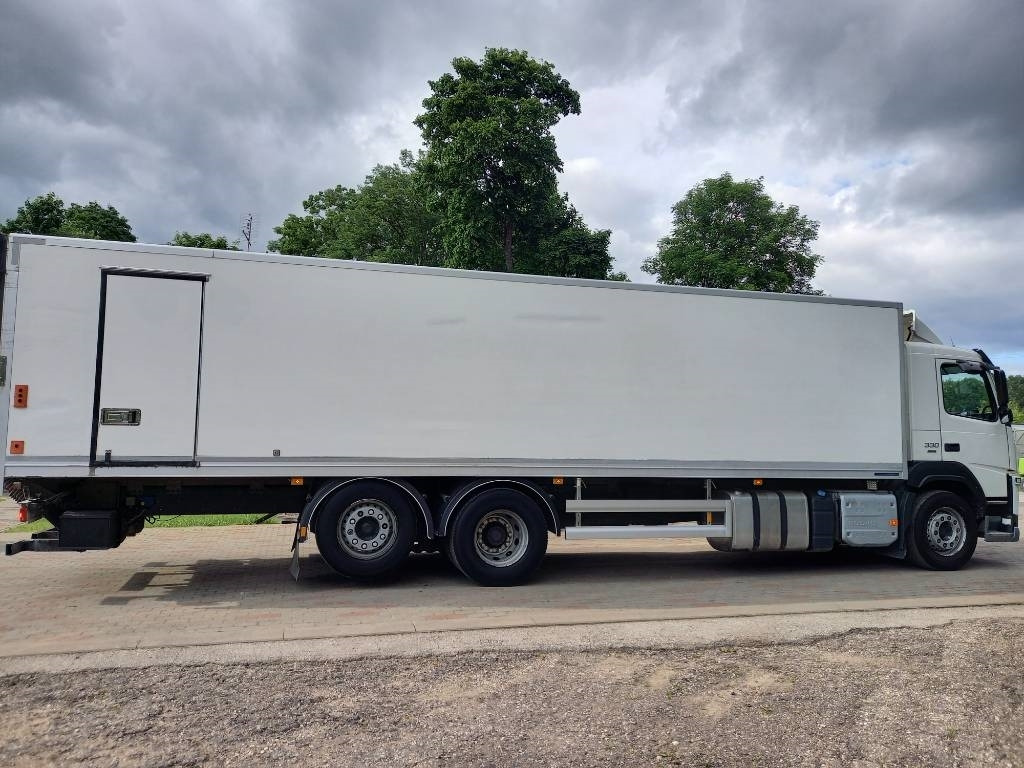 משאית קירור Volvo FM 330, 6x2, CARRIER SUPRA 950 U: תמונה 18
