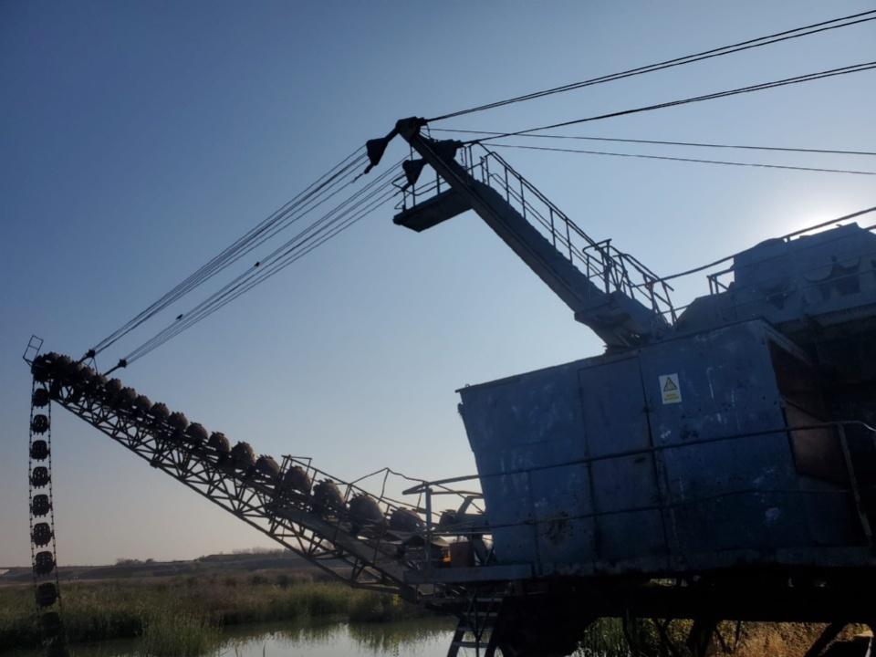 180 t Eimerkettenbagger auf Raupenfahrwerk - קו גרירה: תמונה 1 180 t Eimerkettenbagger auf Raupenfahrwerk - קו גרירה: תמונה 1