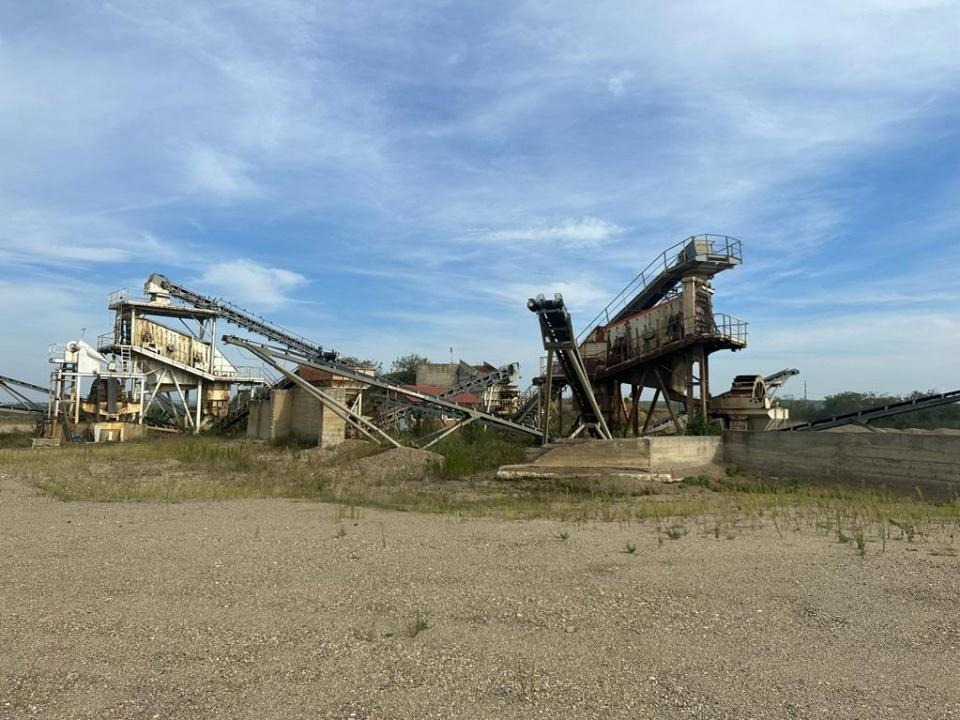 Metso 300 t kieswaschanlage und Splitt Anlage - מכונת בנייה: תמונה 1 Metso 300 t kieswaschanlage und Splitt Anlage - מכונת בנייה: תמונה 1
