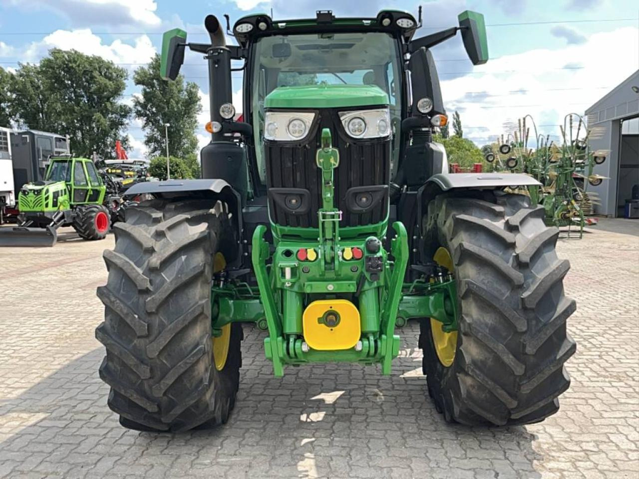 John Deere 6R230 - טרקטור חקלאי: תמונה 2 John Deere 6R230 - טרקטור חקלאי: תמונה 2