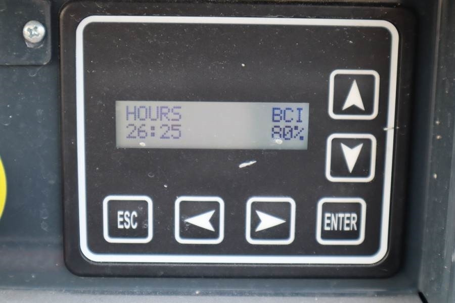 הַחכָּרָה Bravi LUI HD WD Leonardo New, Electric, 4.90m Working He Bravi LUI HD WD Leonardo New, Electric, 4.90m Working He: תמונה 7 הַחכָּרָה Bravi LUI HD WD Leonardo New, Electric, 4.90m Working He Bravi LUI HD WD Leonardo New, Electric, 4.90m Working He: תמונה 7