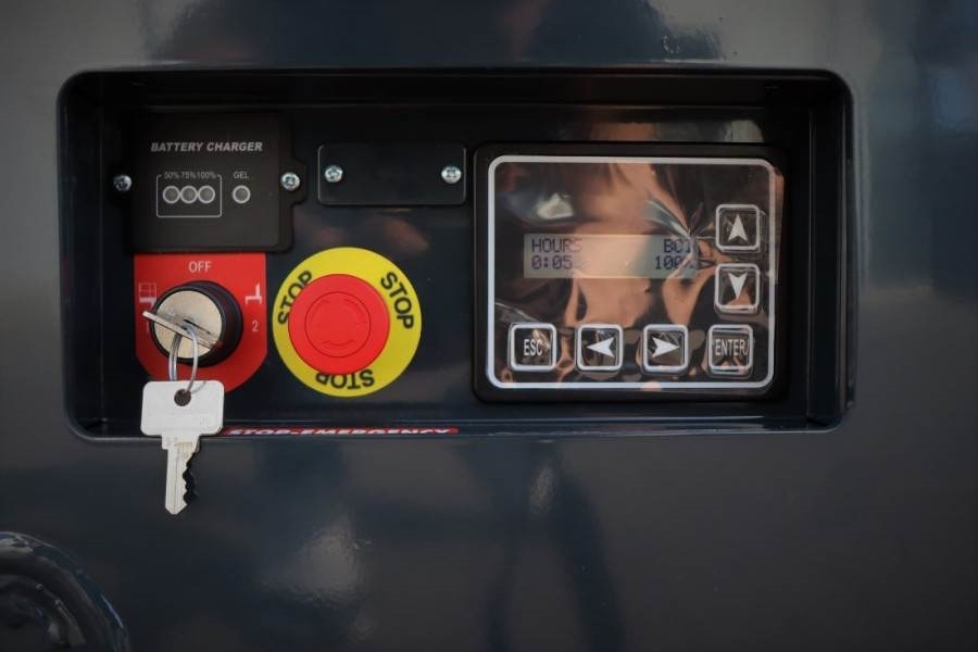 Bravi LUI HD WD Leonardo New, Electric, 4.90m Working He - זרוע מרפקי: תמונה 4 Bravi LUI HD WD Leonardo New, Electric, 4.90m Working He - זרוע מרפקי: תמונה 4