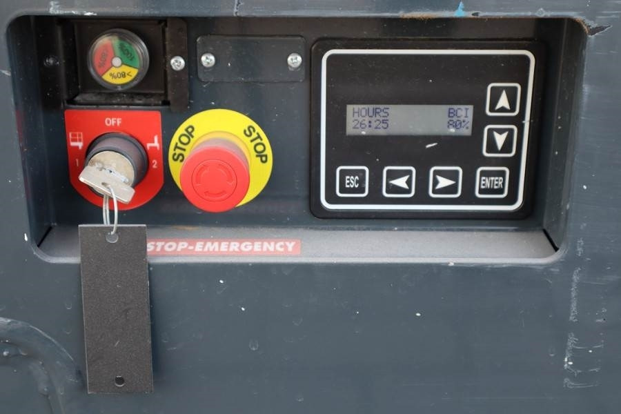 הַחכָּרָה Bravi LUI HD WD Leonardo New, Electric, 4.90m Working He Bravi LUI HD WD Leonardo New, Electric, 4.90m Working He: תמונה 6 הַחכָּרָה Bravi LUI HD WD Leonardo New, Electric, 4.90m Working He Bravi LUI HD WD Leonardo New, Electric, 4.90m Working He: תמונה 6