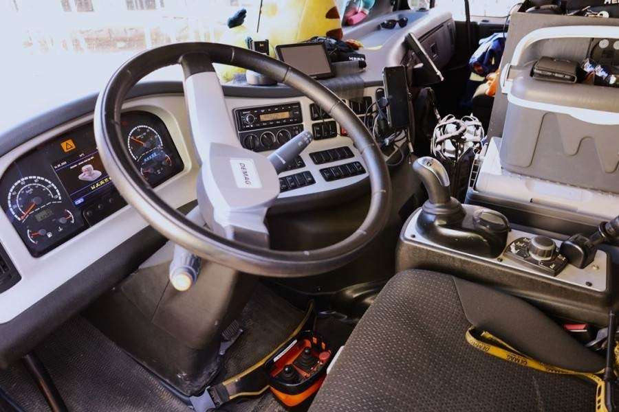 Demag AC220-5 Dutch Registration, 10x6x10, 220t Ca - עגורן לכל שטח: תמונה 4 Demag AC220-5 Dutch Registration, 10x6x10, 220t Ca - עגורן לכל שטח: תמונה 4