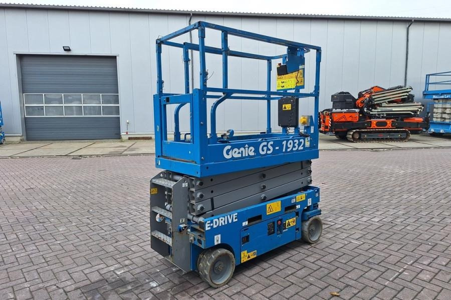 Genie GS1932 E-Drive Several In Stock, 8m Working Height - מעלית מספריים: תמונה 2 Genie GS1932 E-Drive Several In Stock, 8m Working Height - מעלית מספריים: תמונה 2