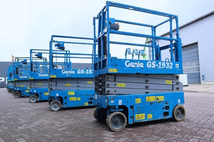 Genie GS1932 Electric, Working Height 7.8 m, 227kg Capac - מעלית מספריים: תמונה 4 Genie GS1932 Electric, Working Height 7.8 m, 227kg Capac - מעלית מספריים: תמונה 4