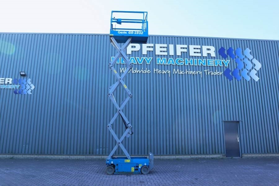 Genie GS1932 Electric, Working Height 7.8 m, 227kg Capac - מעלית מספריים: תמונה 3 Genie GS1932 Electric, Working Height 7.8 m, 227kg Capac - מעלית מספריים: תמונה 3